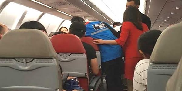 4 Cedera Dalam Pesawat AirAsia Dari Taipei ke Kuala Lumpur 1 airasia dari taipei ke kuala lumpur