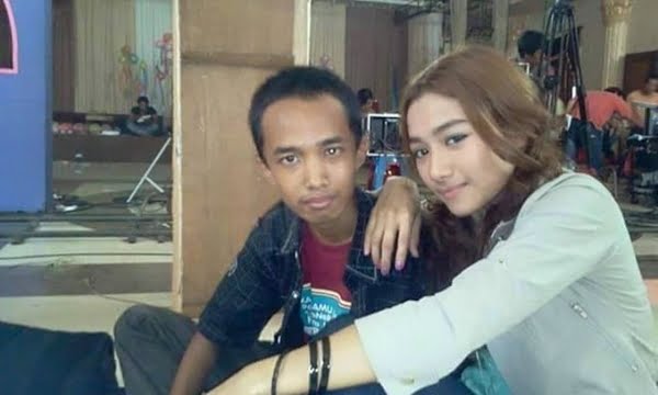 Lelaki Kacak Ini Akui Rimas dan Penat Jadi Rebutan Ramai Wanita 8 WayanRW kacak