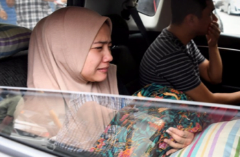 Ibu Adam Rayqal