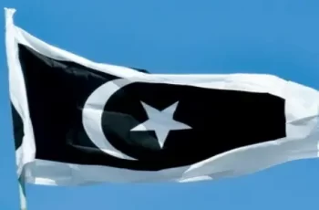 terengganu flag waving wind clear 260nw 1686860290 1